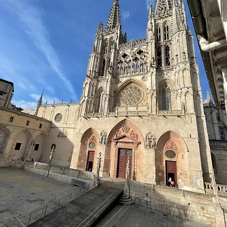 Abrazo A La Catedral By Unique Appartement Burgo